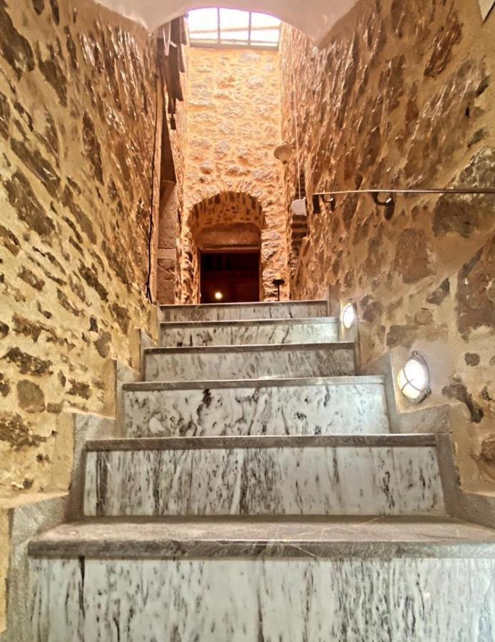 August Castle House Villa Mesta Luaran gambar